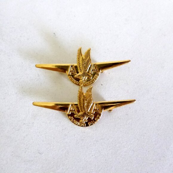 VINTAGE AMERICAN AIRLINES JUNIOR PILOT LAPEL METAL PINS (LOT OF 4) GOLD & SILVER - Picture 4 of 7